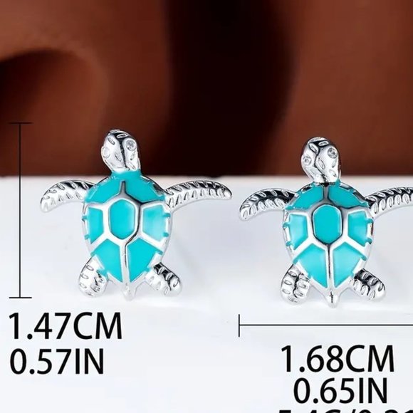 Sea Turtle Earrings Enamel Studs Silver Black Dainty Inlayed Onyx Fun Minimalist - Picture 3 of 3